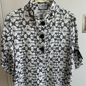 Terra black and white print cotton blouse -- Size Small